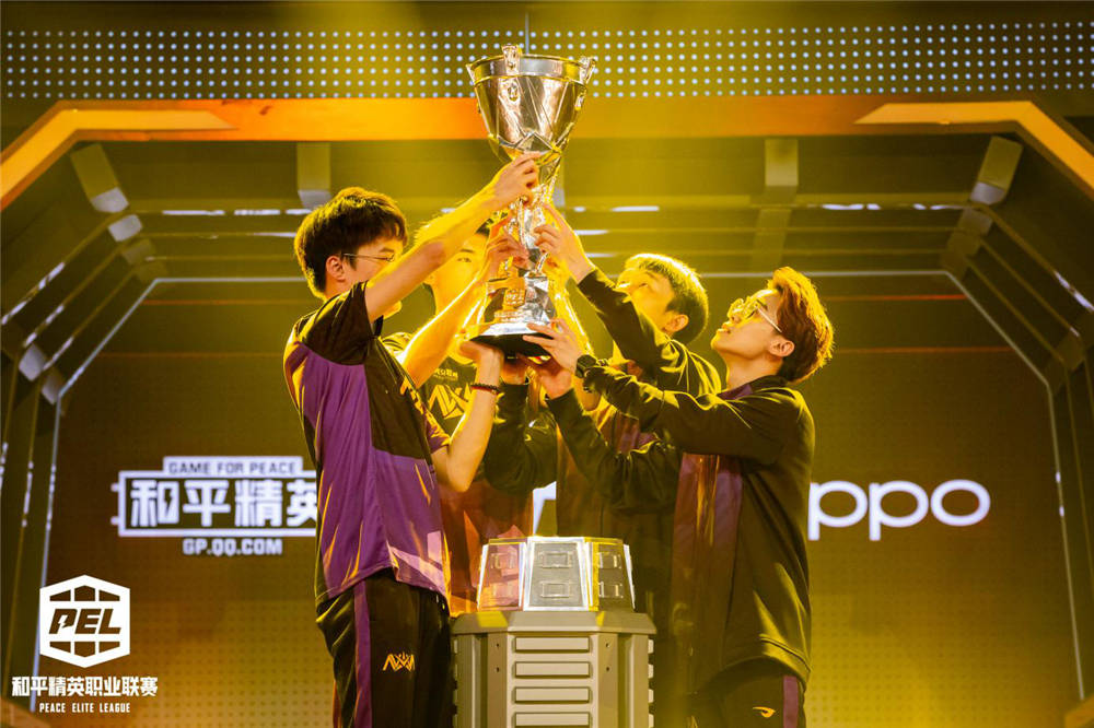 最新战报:和平精英豪取连胜,冠军在望 最新战报:和平精英豪取连胜,冠军在望