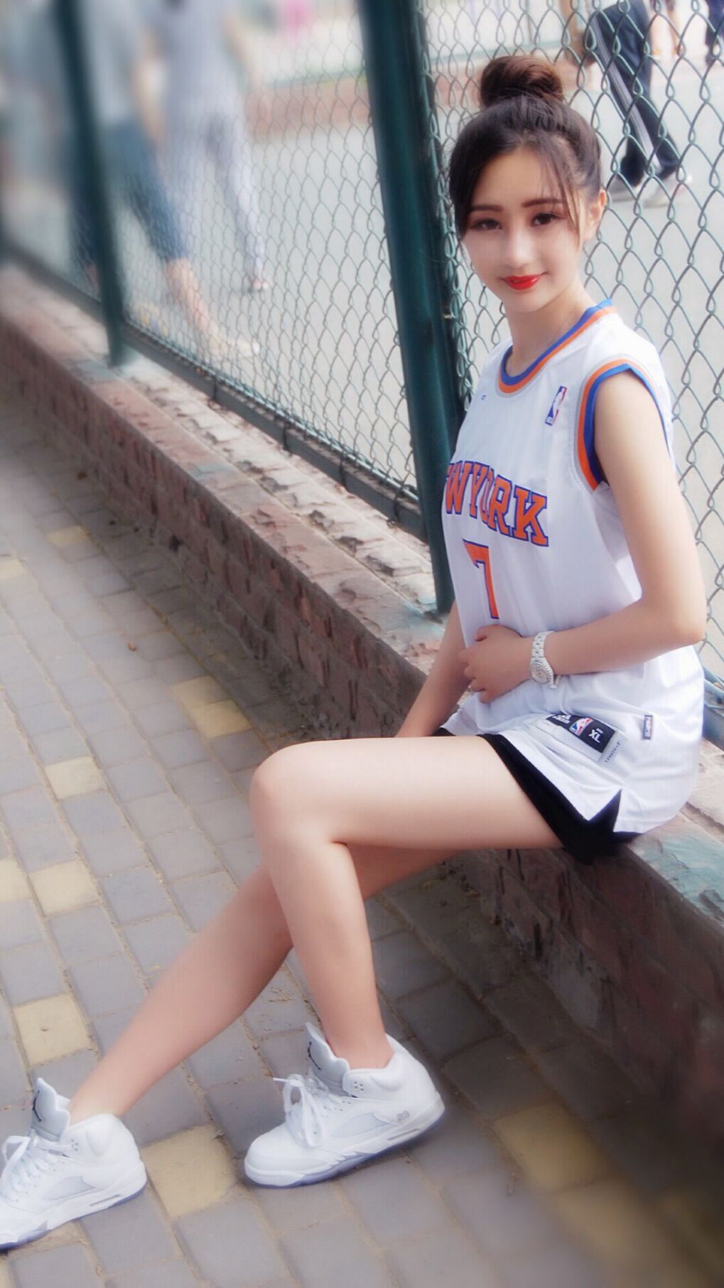 双城记,当英超烽火点燃篮网巅峰,鹈鹕如何奏响体育交响?